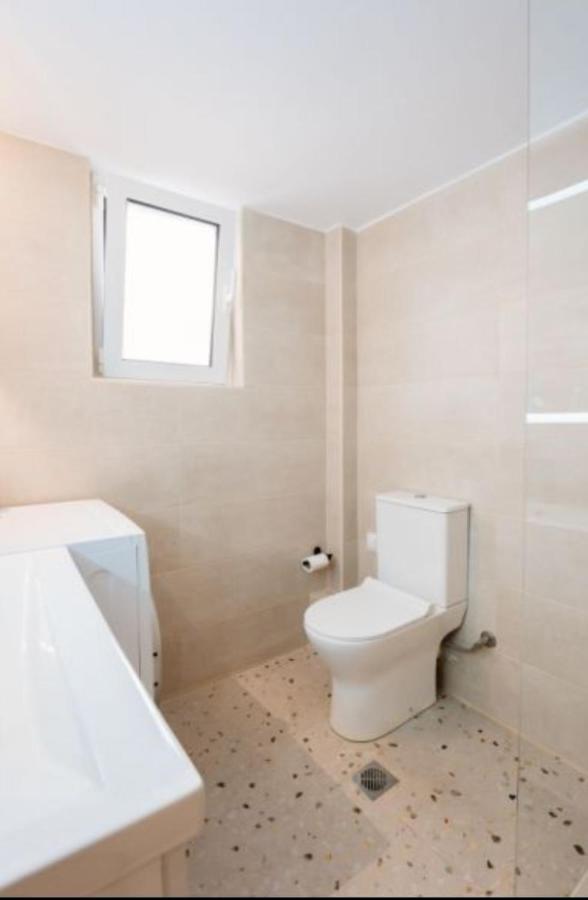 Brand New Apartment Nearby Metro 아테네 외부 사진